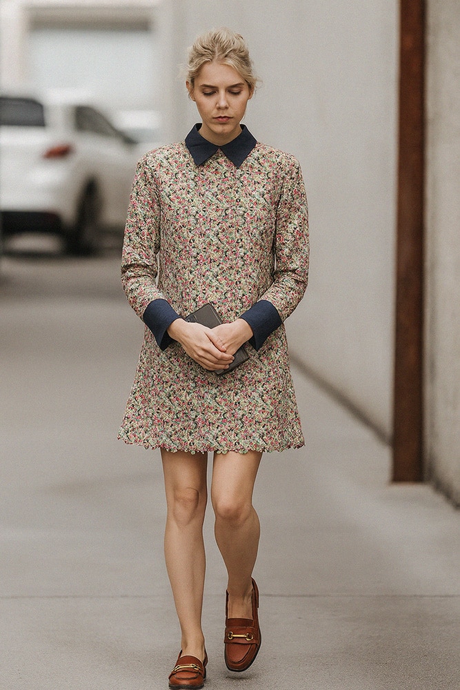 robe fleurs col bleu mocassins marron